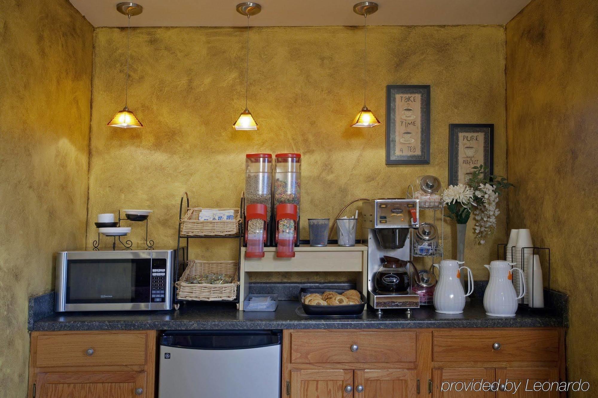 Americas Best Value Inn And Suites Little Rock Restaurant billede